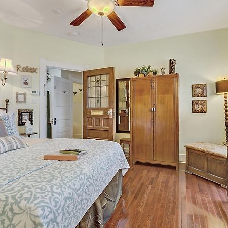 Granbury Gardens Bed And Breakfast Quarto foto