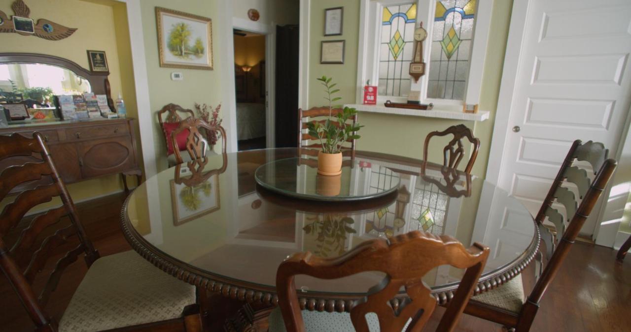 Granbury Gardens Bed And Breakfast Exterior foto