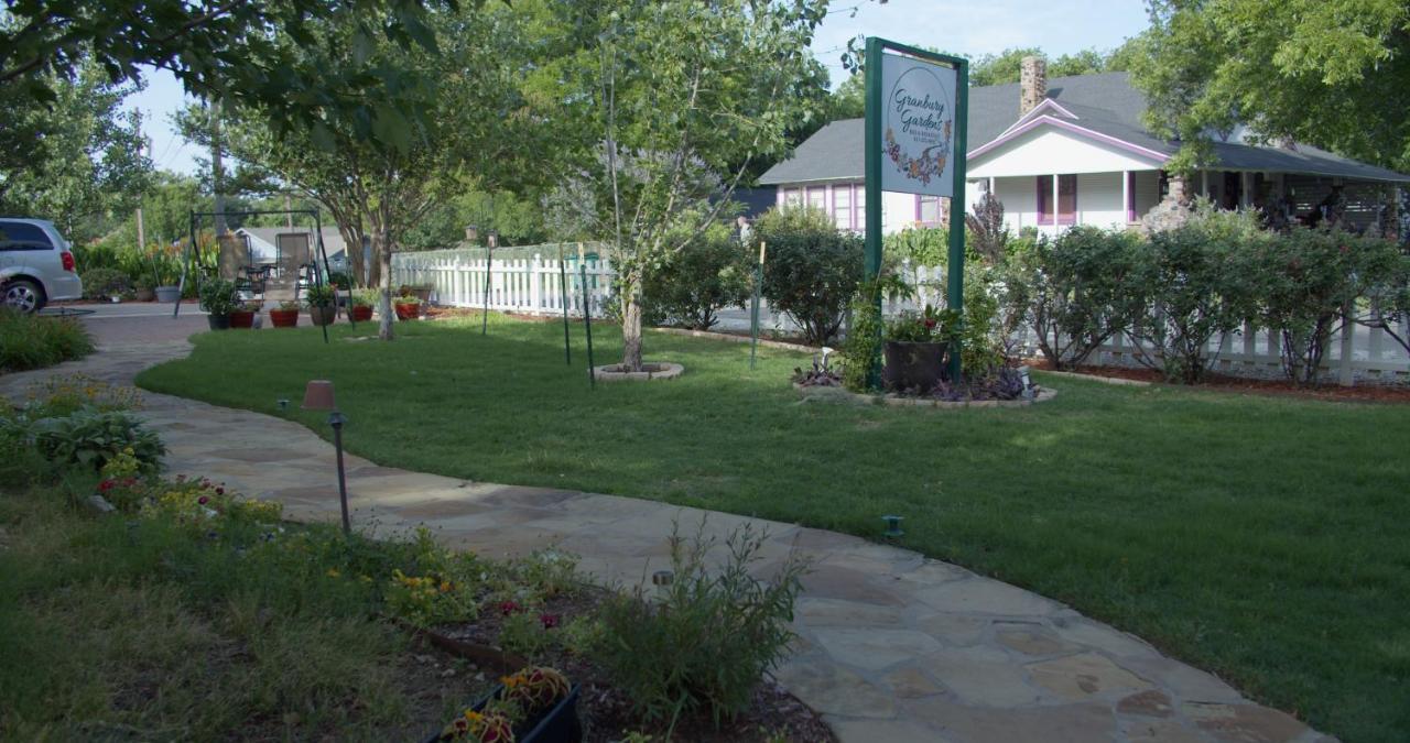 Granbury Gardens Bed And Breakfast Exterior foto